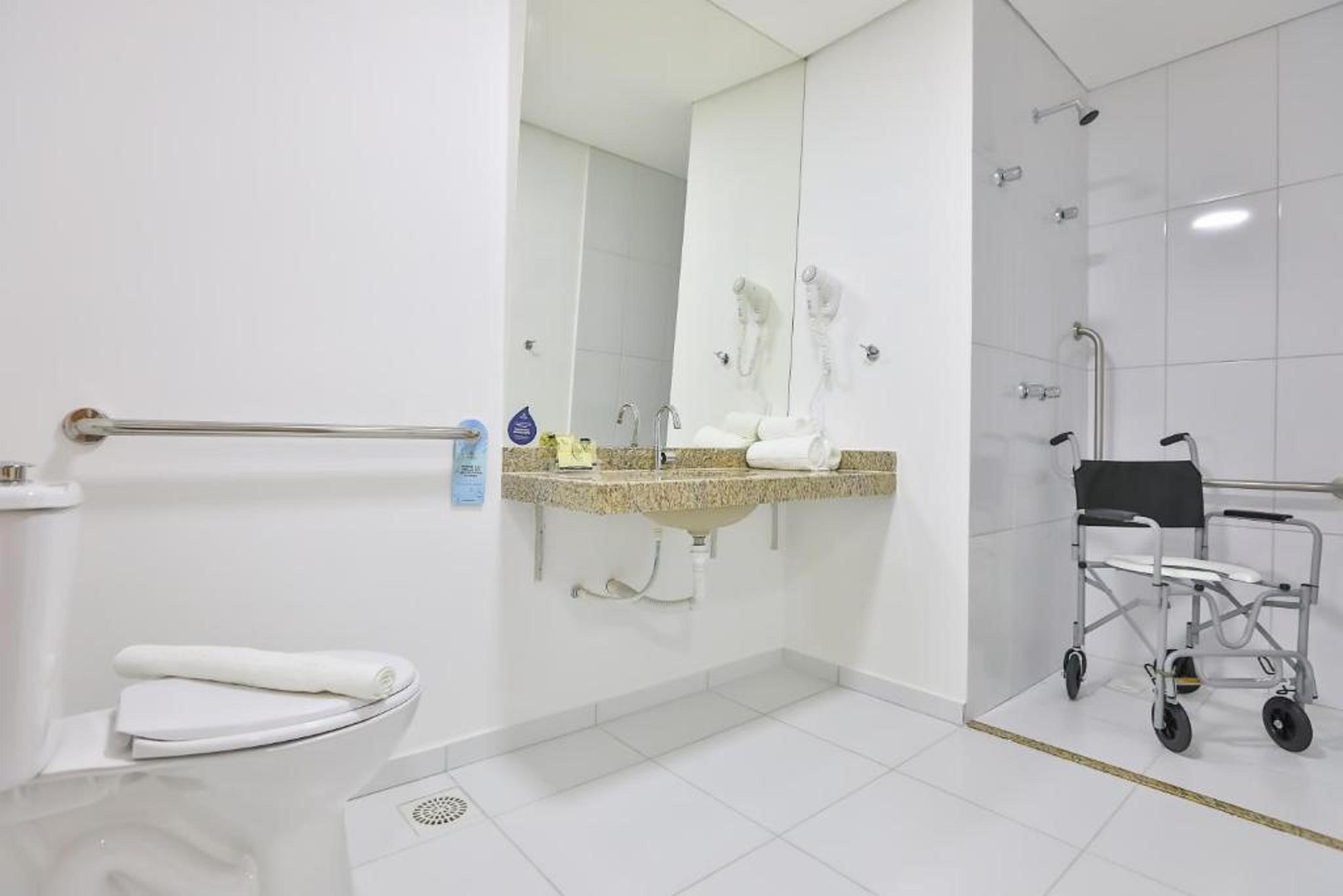 Nobile Inn Meridional Cariacica Bagian luar foto